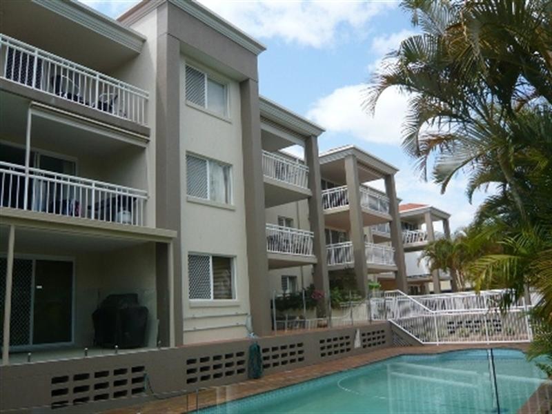 16 Paradise Island, Surfers Paradise QLD 4217