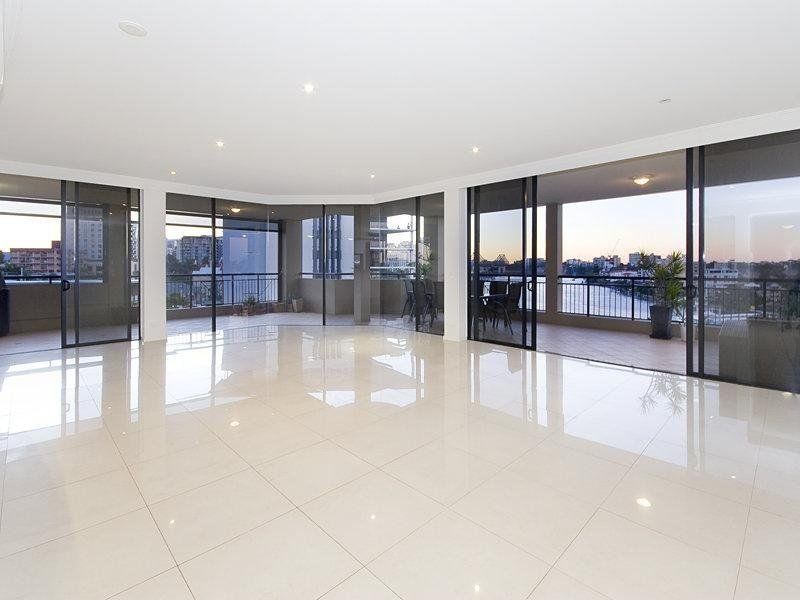 801/241 Wellington Road, East Brisbane QLD 4169