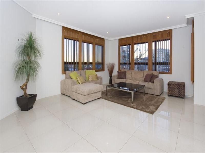 801/241 Wellington Road, East Brisbane QLD 4169