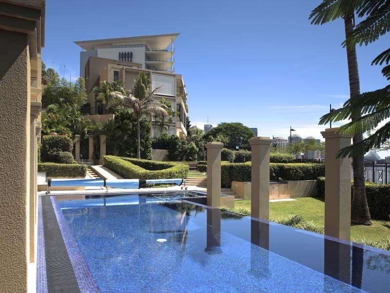 801/241 Wellington Road, East Brisbane QLD 4169