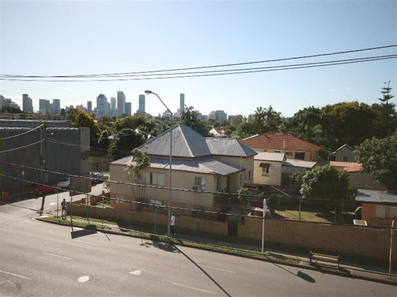23 Potts Street, East Brisbane QLD 4169