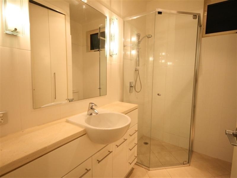 88 Lockerbie Street, Kangaroo Point QLD 4169