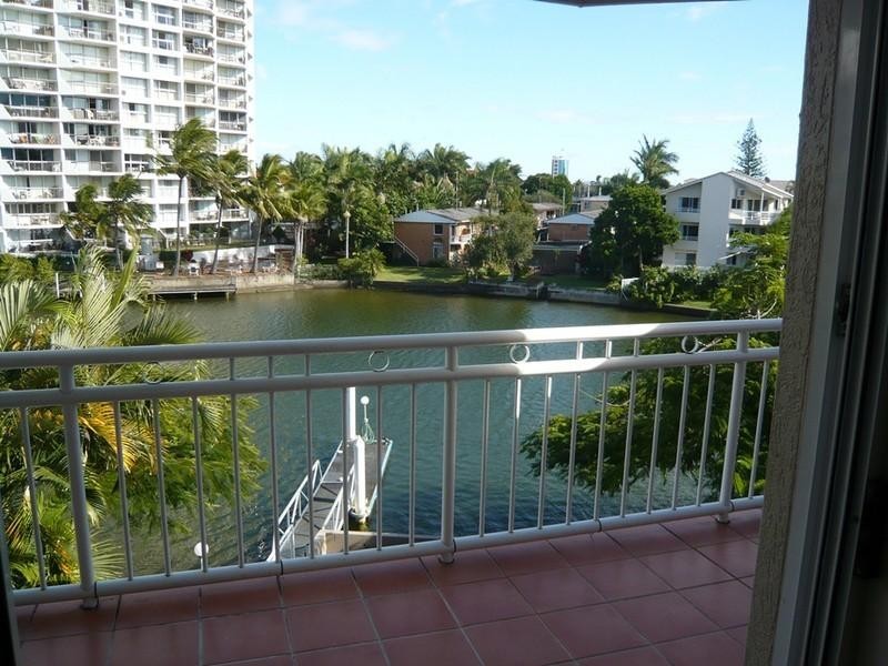 16 Paradise Island, Surfers Paradise QLD 4217