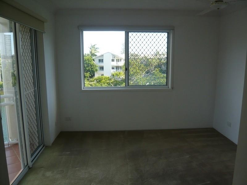 16 Paradise Island, Surfers Paradise QLD 4217