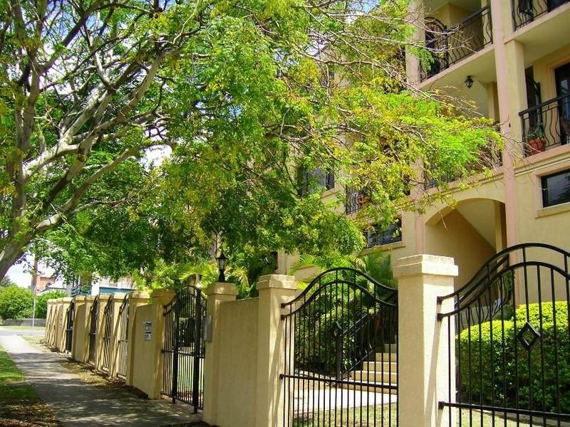 60 Linton Street, Kangaroo Point QLD 4169