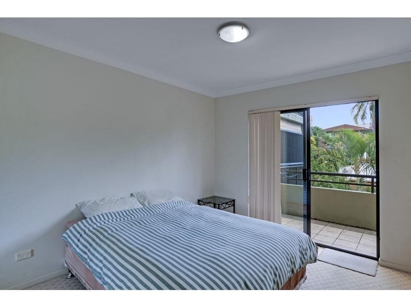 39 Cairns Street, Kangaroo Point QLD 4169