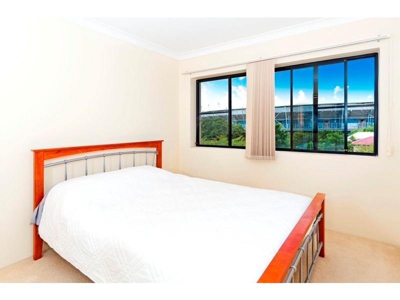 60 Linton Street, Kangaroo Point QLD 4169