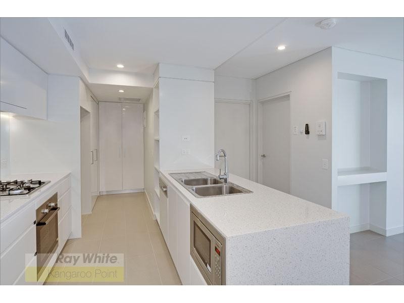 25 Anderson Street, Kangaroo Point QLD 4169