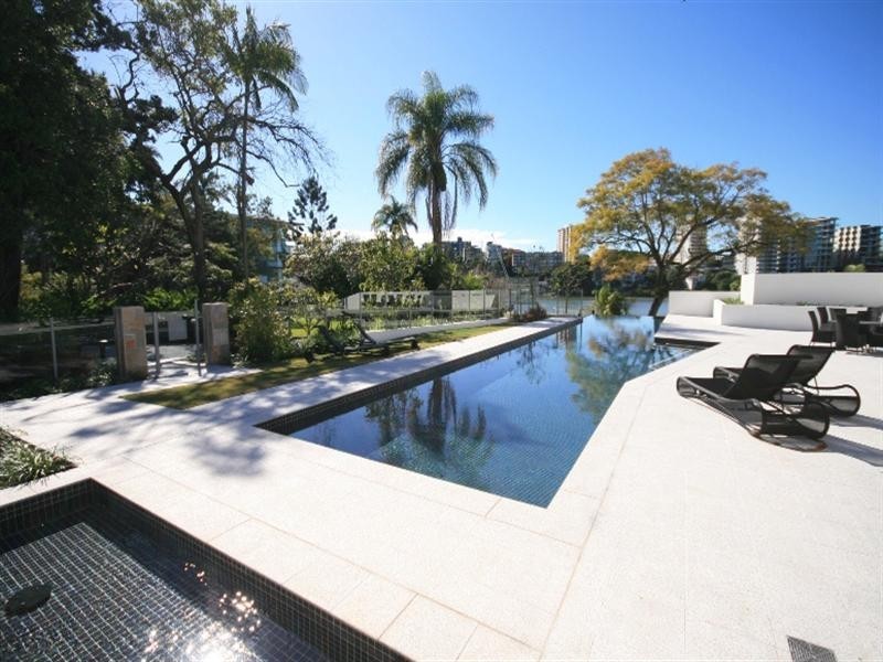 25 Anderson Street, Kangaroo Point QLD 4169