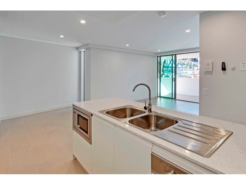 25 Anderson Street, Kangaroo Point QLD 4169