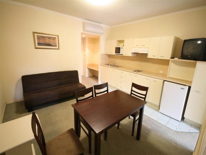 85 Deakin Street, Kangaroo Point QLD 4169