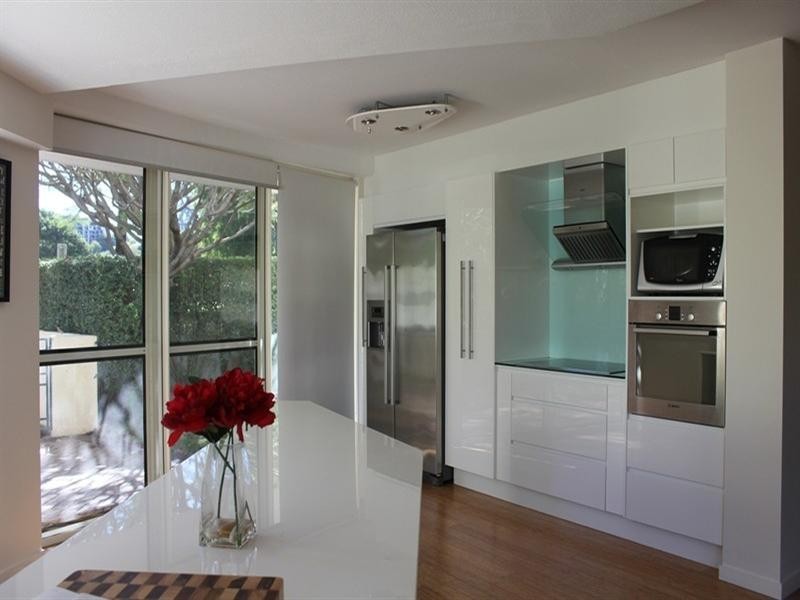 98 Holman Street, Kangaroo Point QLD 4169