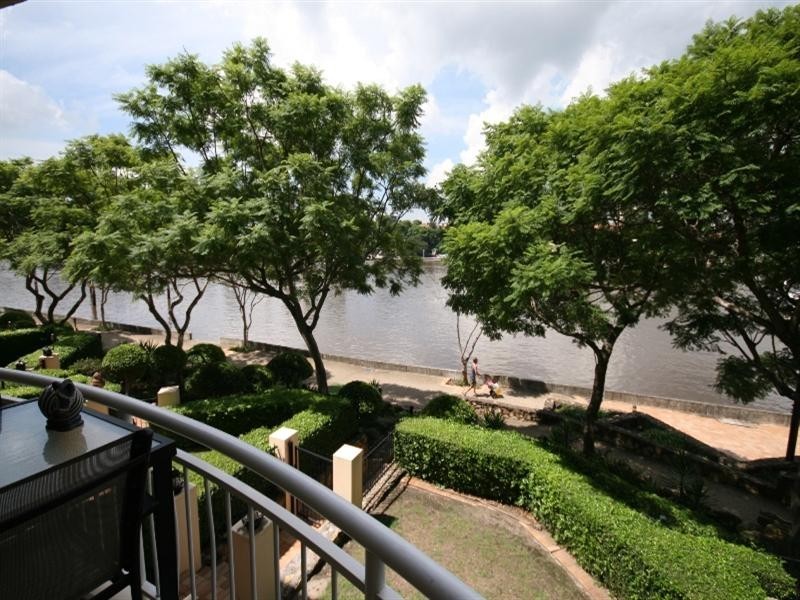 50 Rotherham Street, Kangaroo Point QLD 4169