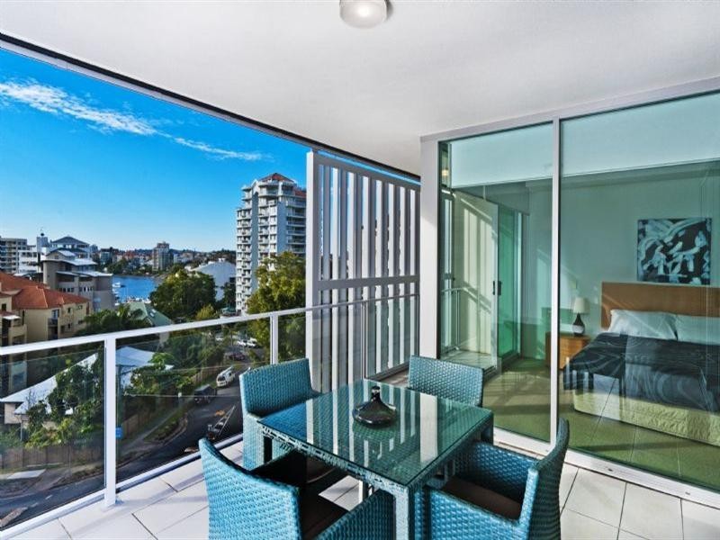 21/97 Lambert Street, Kangaroo Point QLD 4169