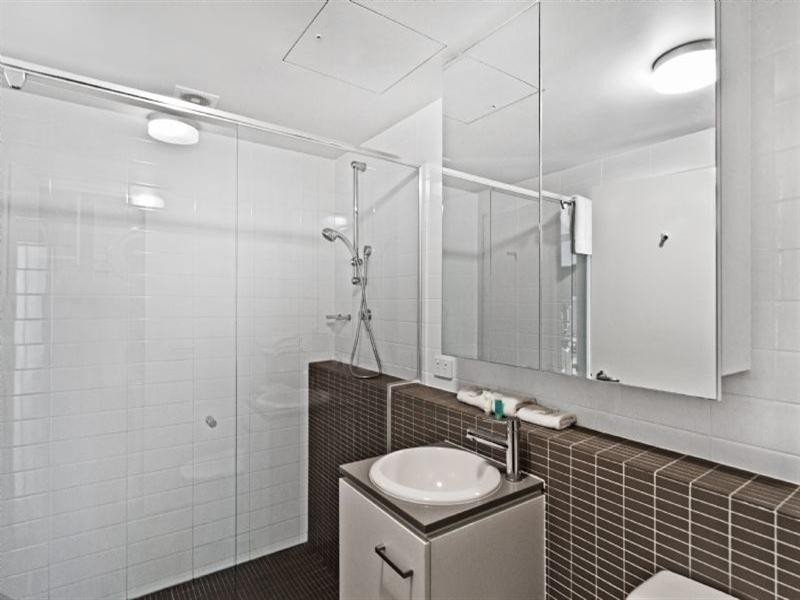 21/97 Lambert Street, Kangaroo Point QLD 4169