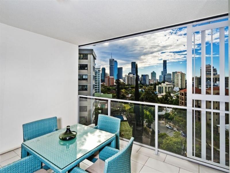 21/97 Lambert Street, Kangaroo Point QLD 4169