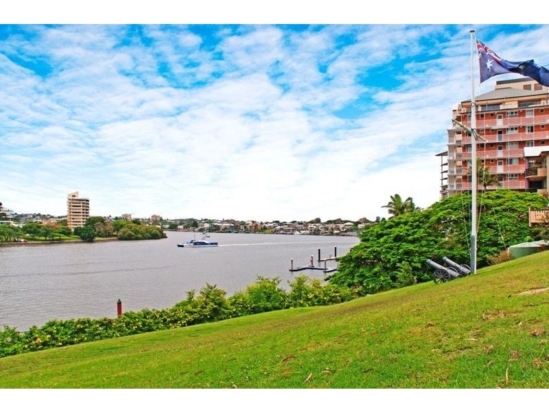 1006/9 Castlebar Street, Kangaroo Point QLD 4169