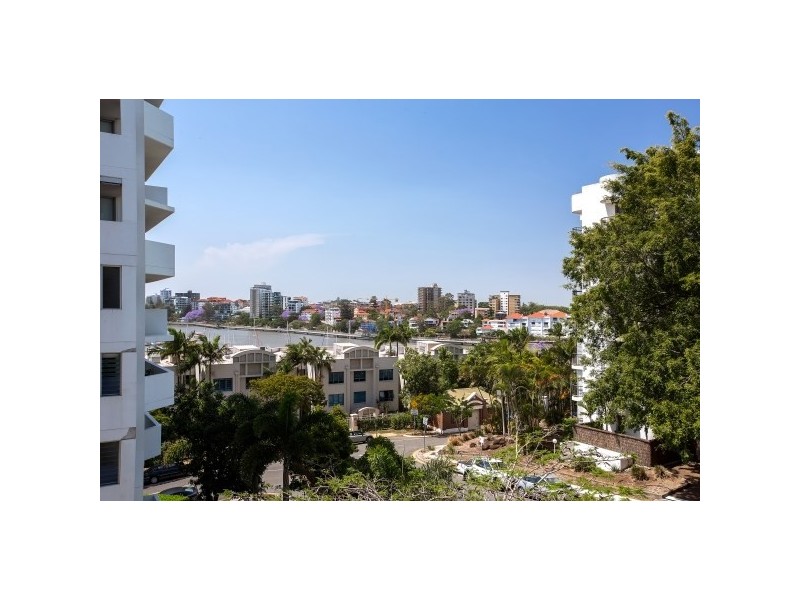 19 O’Connell Street, Kangaroo Point QLD 4169