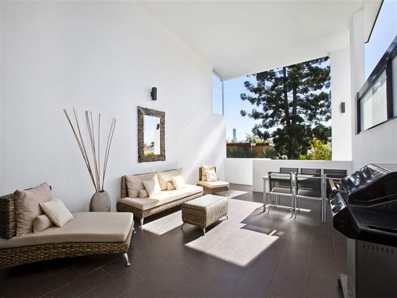 78 Bromley Street, Kangaroo Point QLD 4169