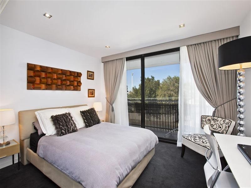 78 Bromley Street, Kangaroo Point QLD 4169