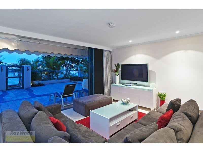 3/2 Goodwin Street, Kangaroo Point QLD 4169