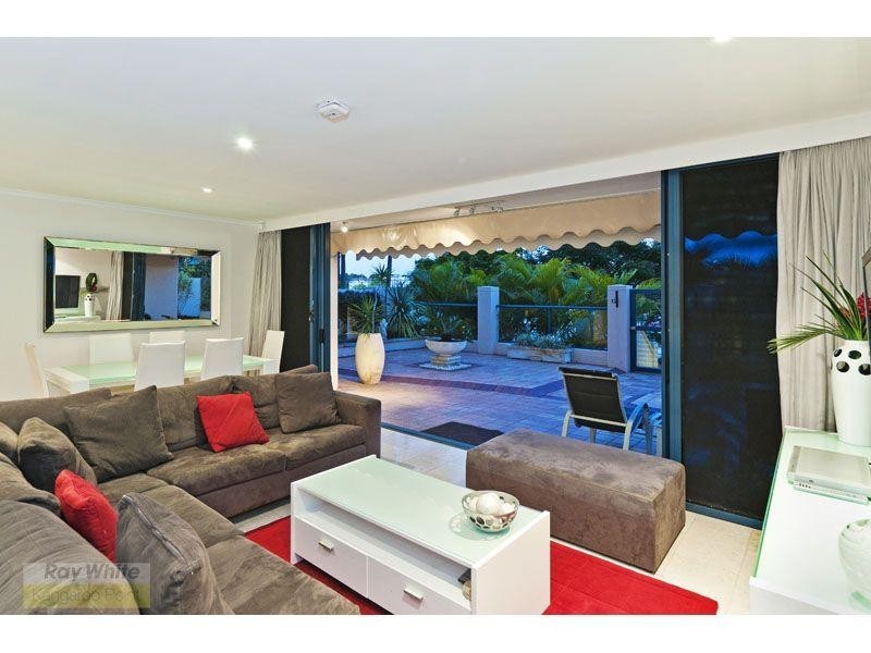 3/2 Goodwin Street, Kangaroo Point QLD 4169