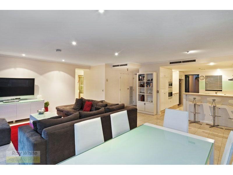 3/2 Goodwin Street, Kangaroo Point QLD 4169