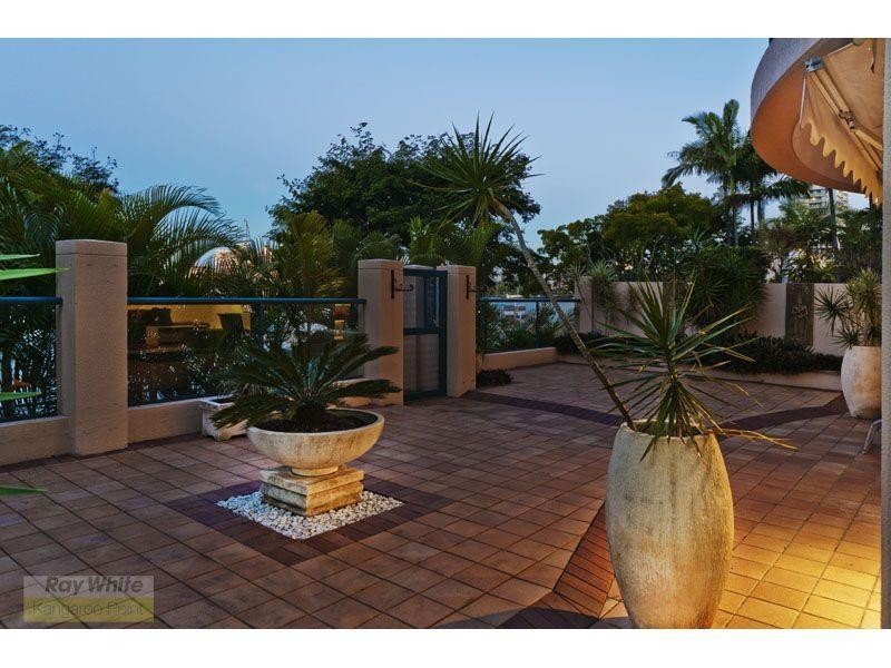 3/2 Goodwin Street, Kangaroo Point QLD 4169