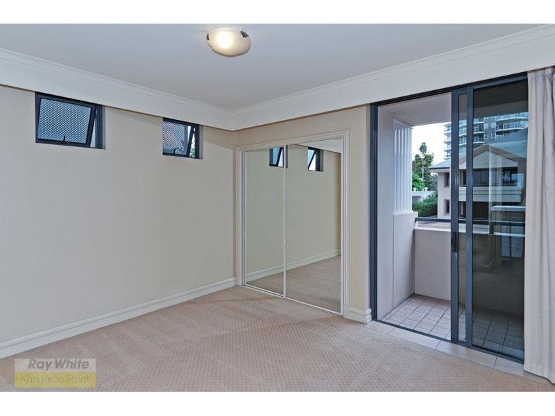 76 Thorn Street, Kangaroo Point QLD 4169