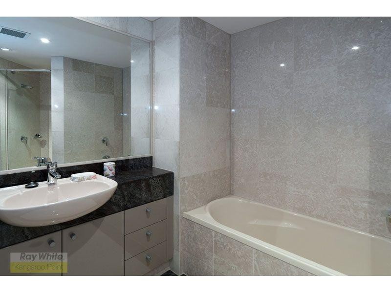 65/2 Goodwin Street, Kangaroo Point QLD 4169