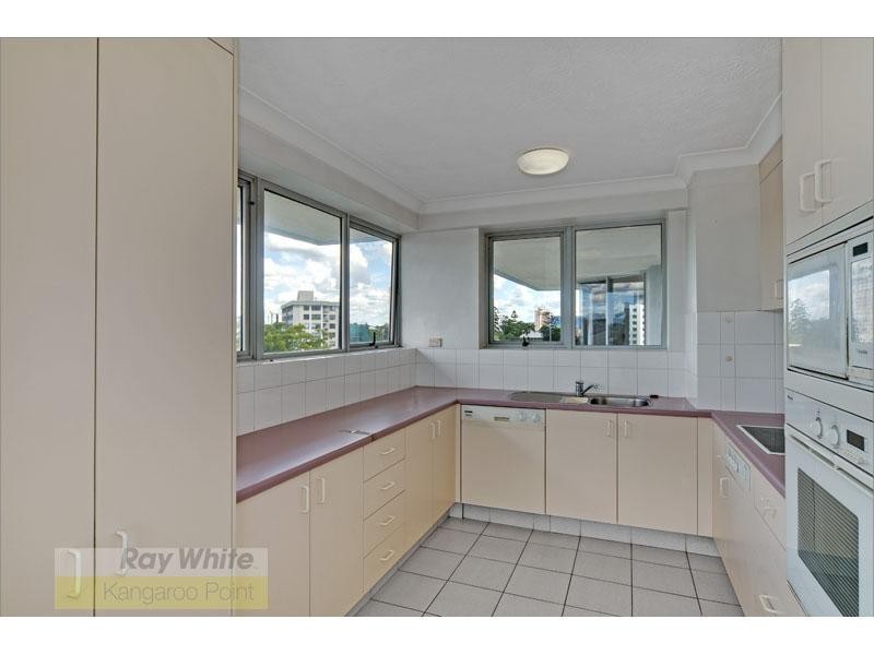 30 O’Connell Street, Kangaroo Point QLD 4169