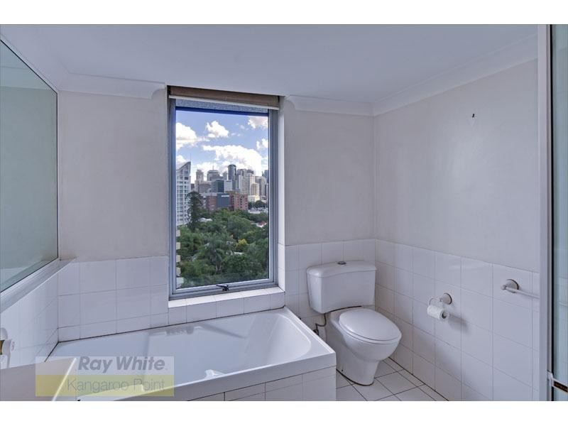 30 O’Connell Street, Kangaroo Point QLD 4169