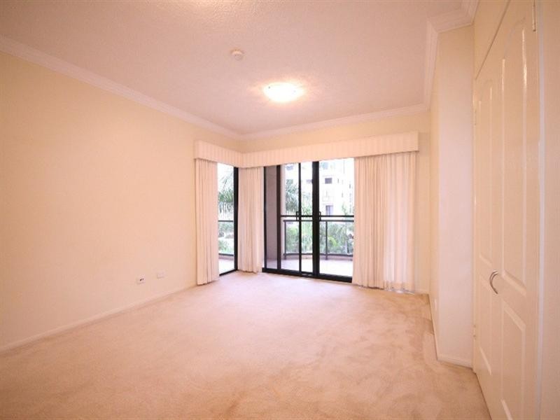 165 Main Street, Kangaroo Point QLD 4169