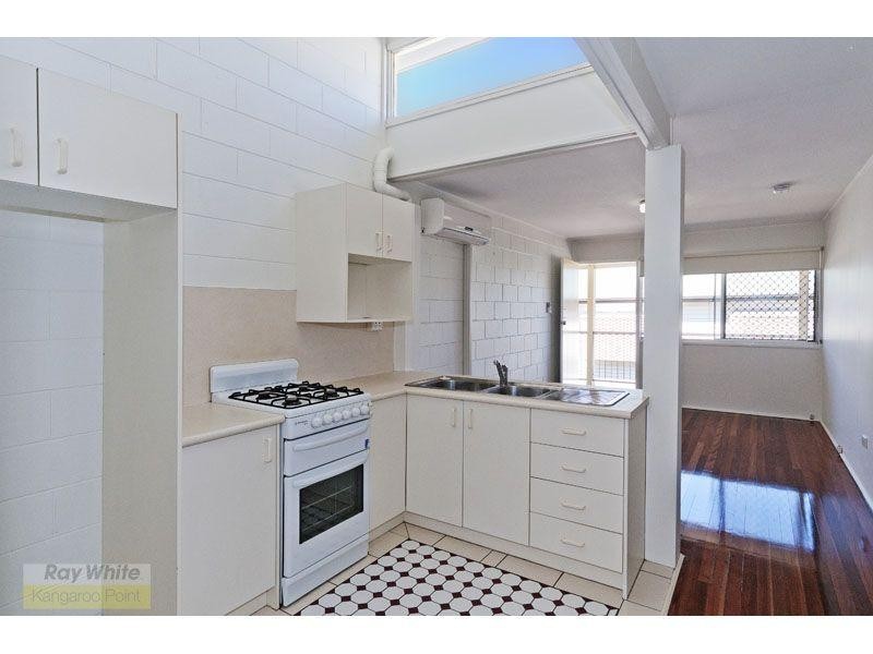 1/110 McIlwraith Avenue, Norman Park QLD 4170