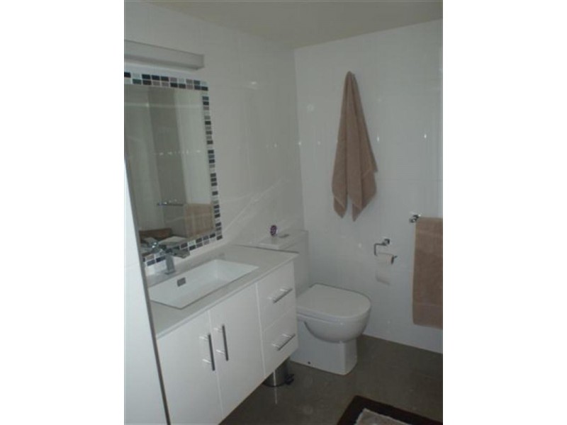 85 Deakin Street, Kangaroo Point QLD 4169