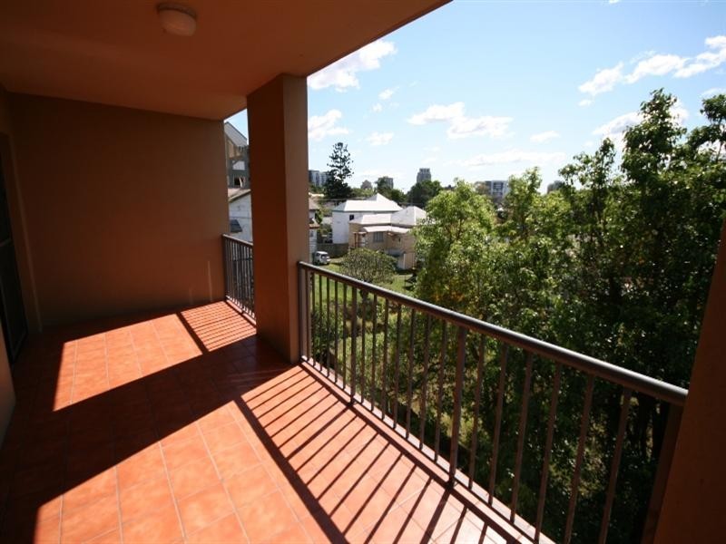 29 Bell Street, Kangaroo Point QLD 4169