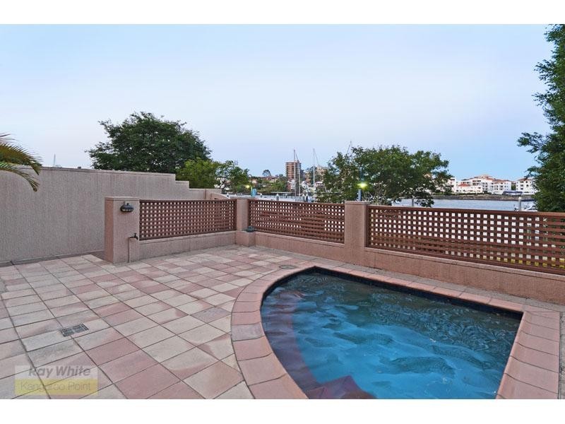 1/42 Ferry Street, Kangaroo Point QLD 4169