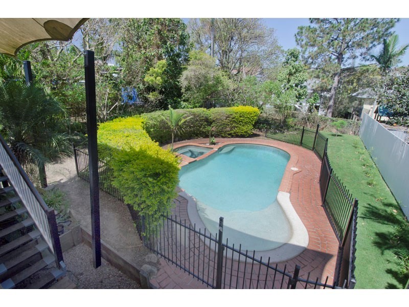 20 Tarana Street, Camp Hill QLD 4152