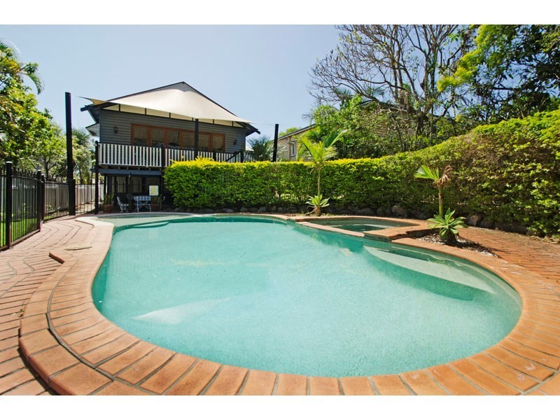 20 Tarana Street, Camp Hill QLD 4152