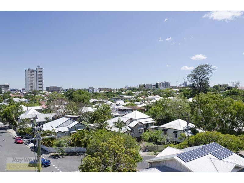 24 Rawlins Street, Kangaroo Point QLD 4169