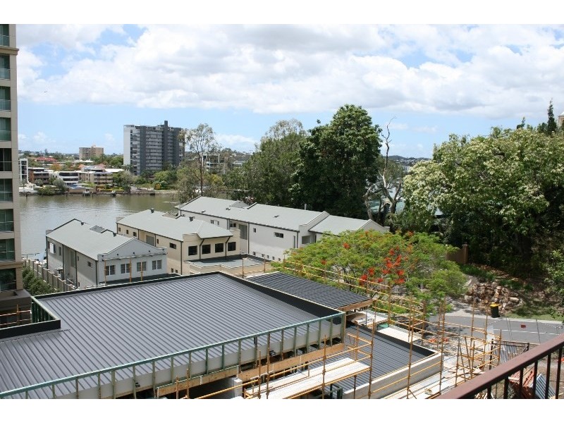 24 Castlebar Street, Kangaroo Point QLD 4169