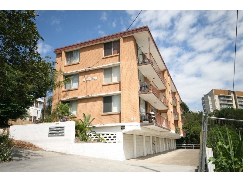 24 Castlebar Street, Kangaroo Point QLD 4169