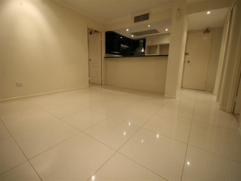 36 MacDonald Street, Kangaroo Point QLD 4169