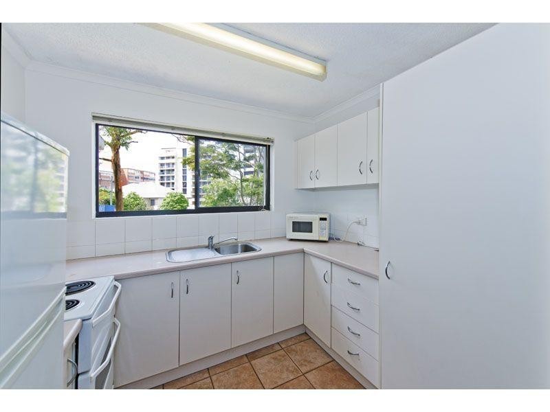 75 Thorn Street, Kangaroo Point QLD 4169