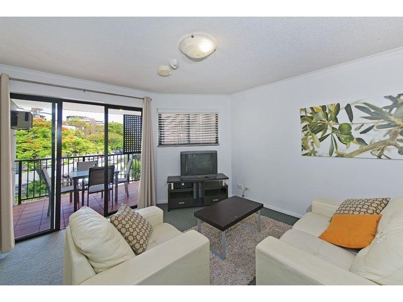 75 Thorn Street, Kangaroo Point QLD 4169