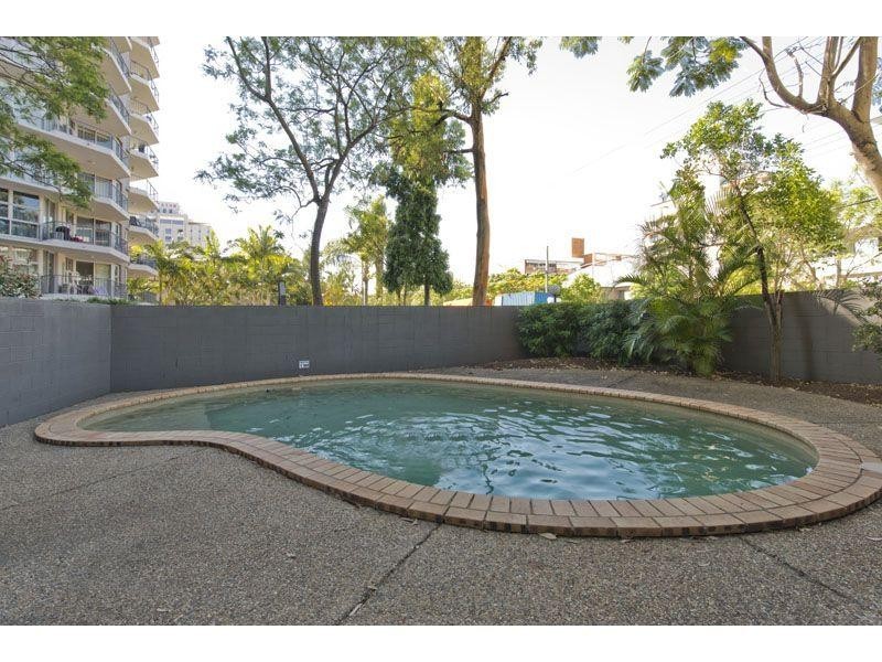 75 Thorn Street, Kangaroo Point QLD 4169