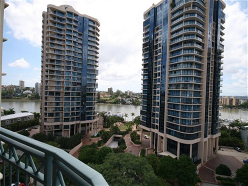 1 Goodwin Street, Kangaroo Point QLD 4169
