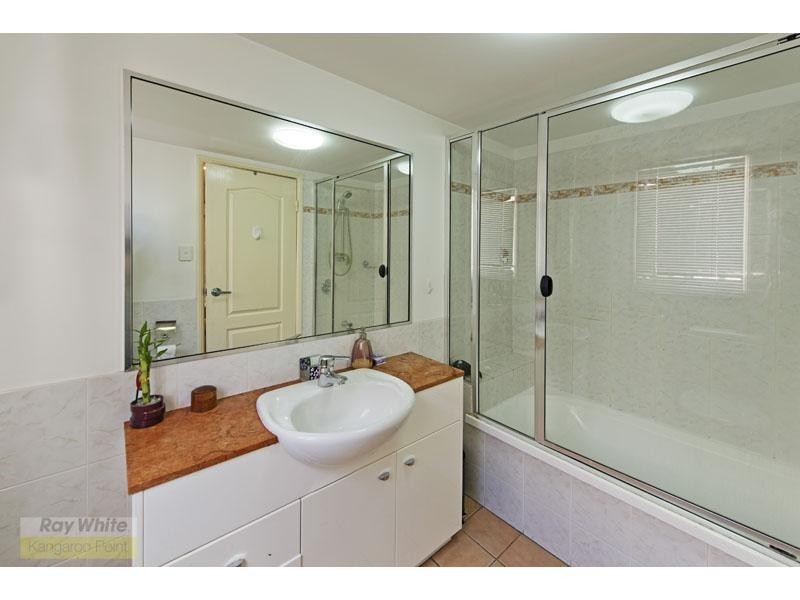 207/36 Macdonald Street, Kangaroo Point QLD 4169