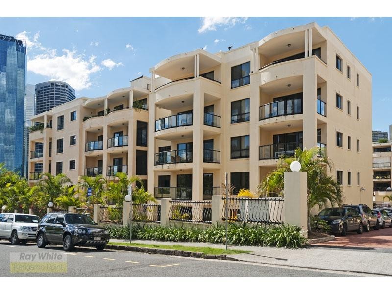 207/36 Macdonald Street, Kangaroo Point QLD 4169