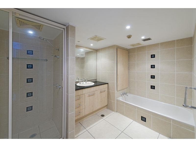 25/89 Thorn Street, Kangaroo Point QLD 4169